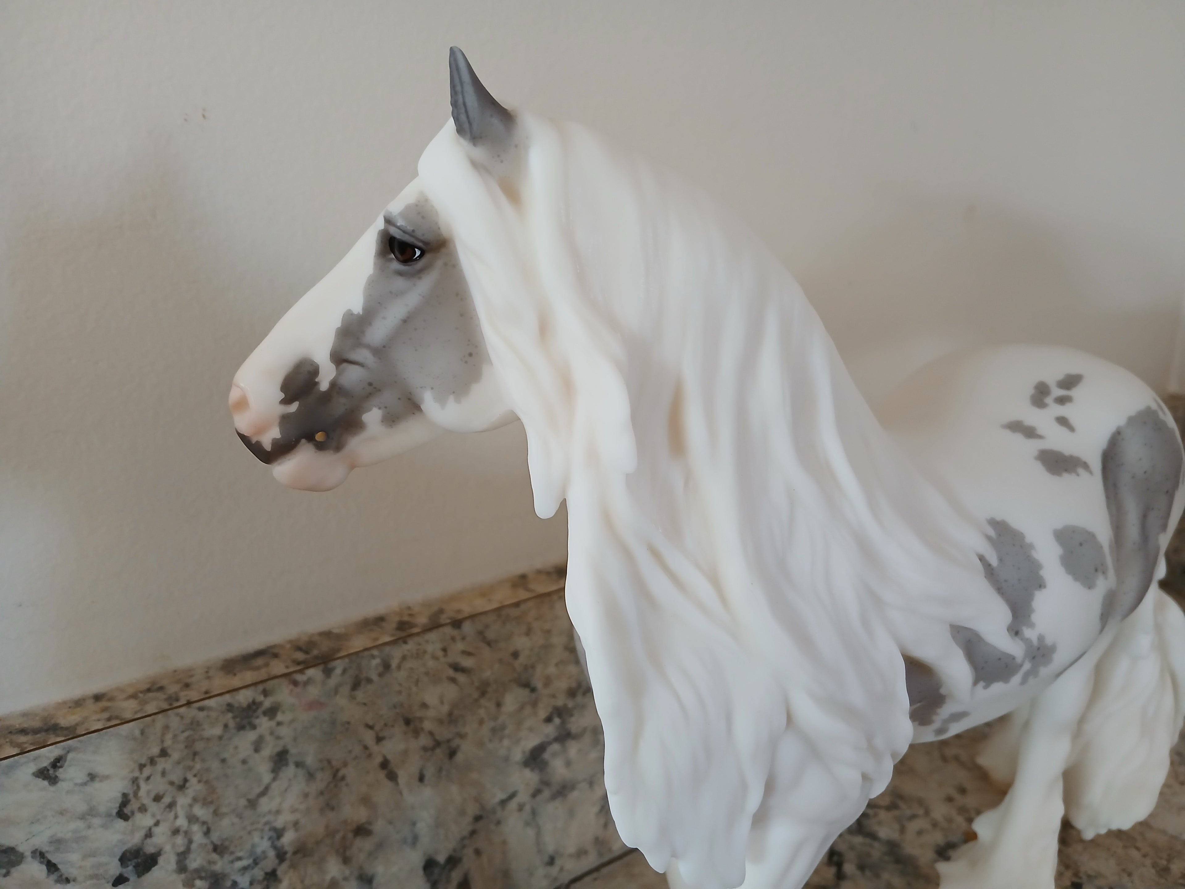 Breyer Club Model Lavinia