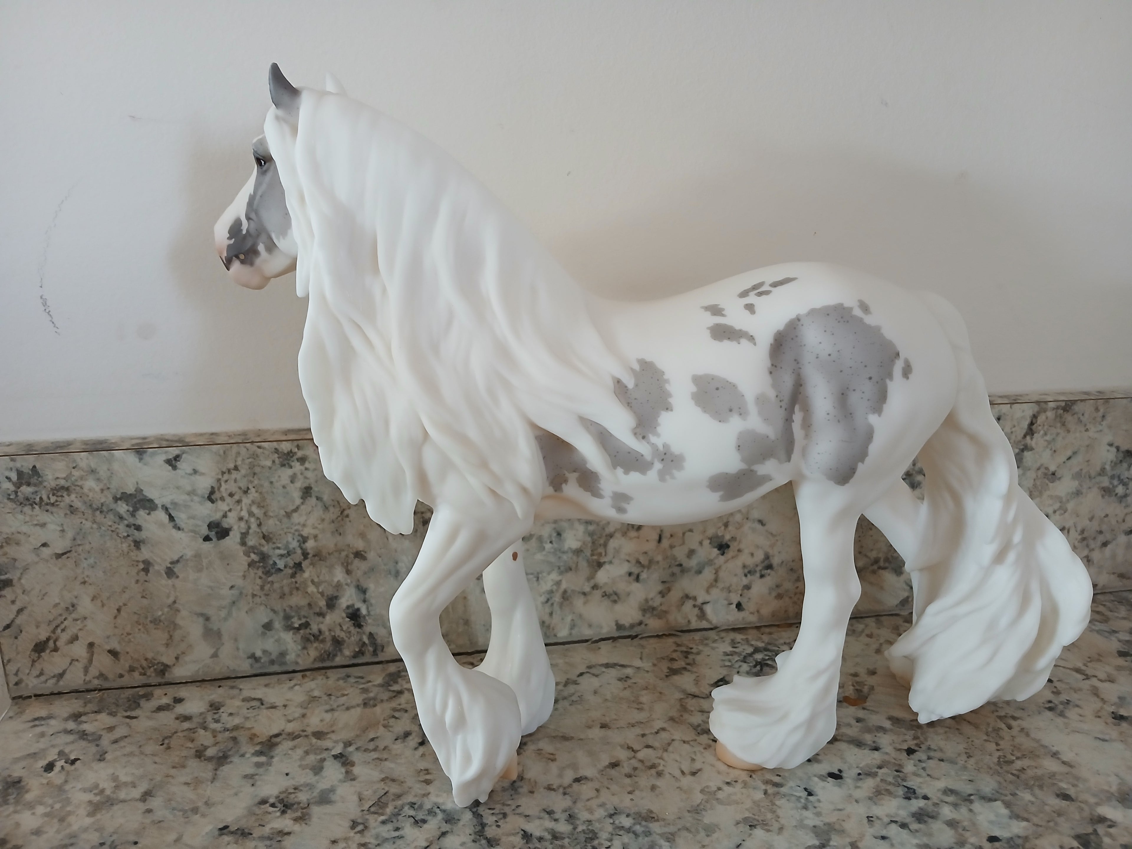Breyer Club Model Lavinia