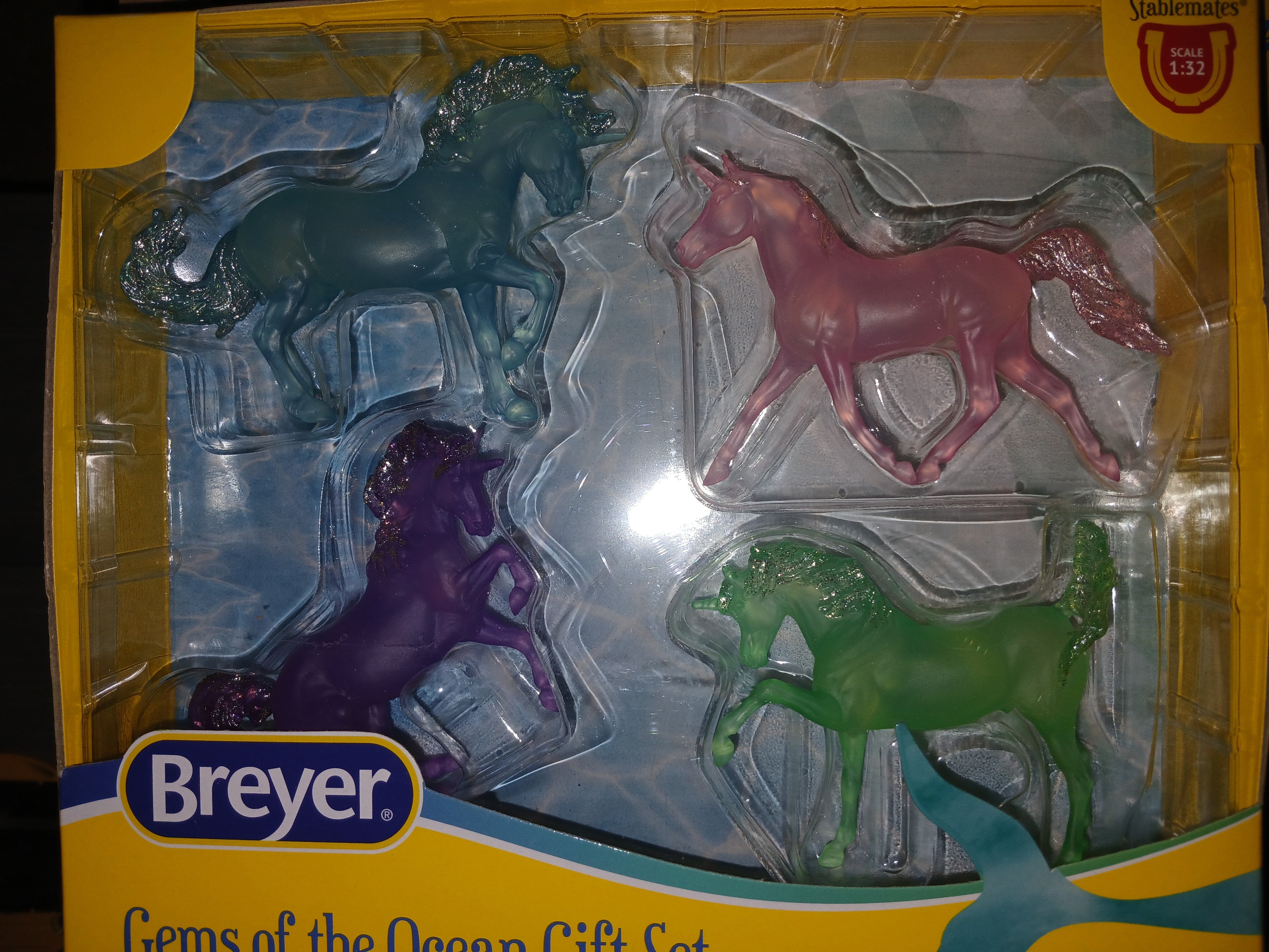 Breyer  stablemate Gems