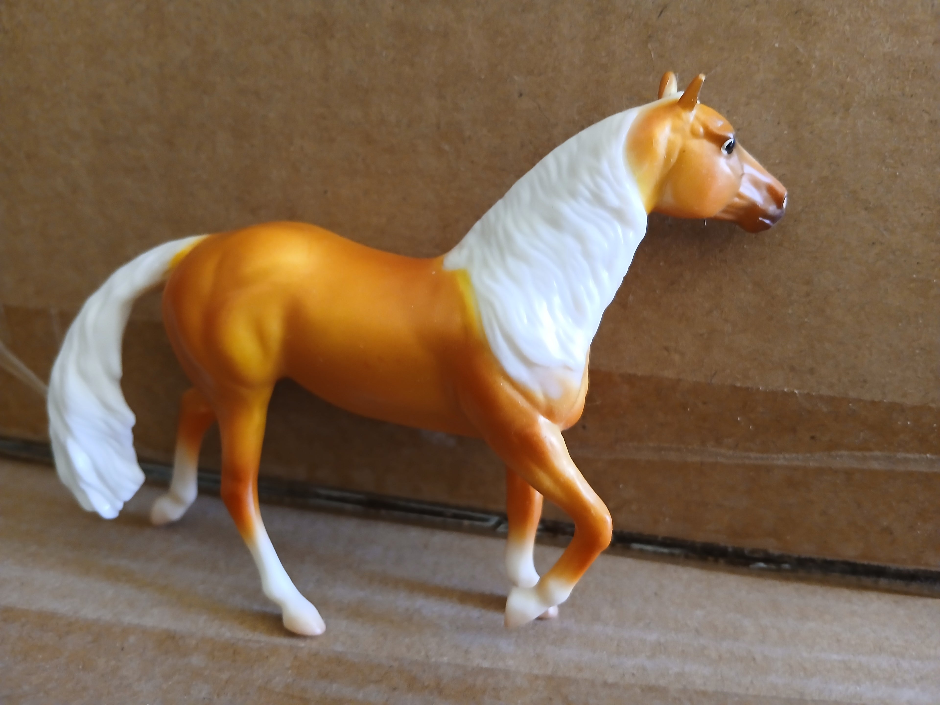 Breyer horse  stablemate retired Anniversary Palimino