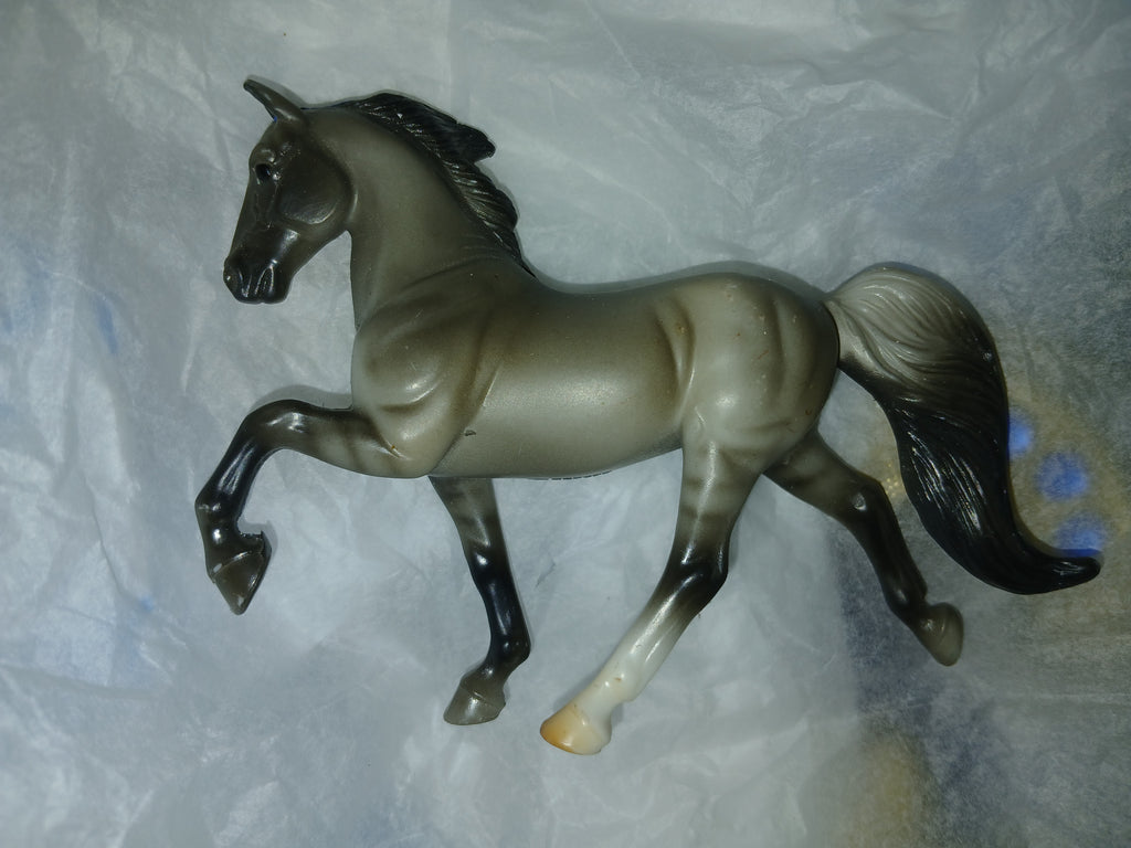 Breyer horse  stablemate retired Tennessee walking