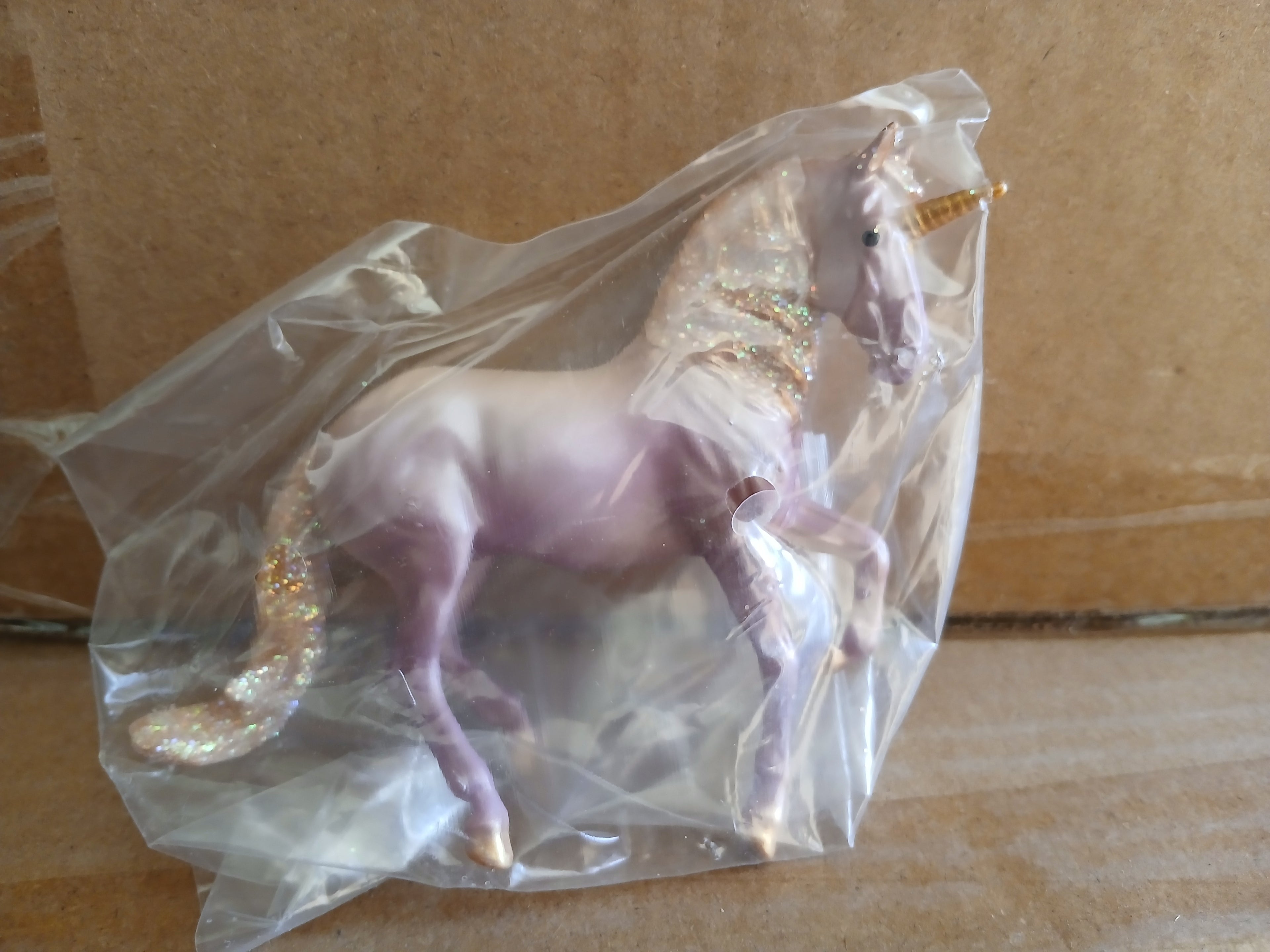 Breyer horse  stablemate retired Club Alborozo