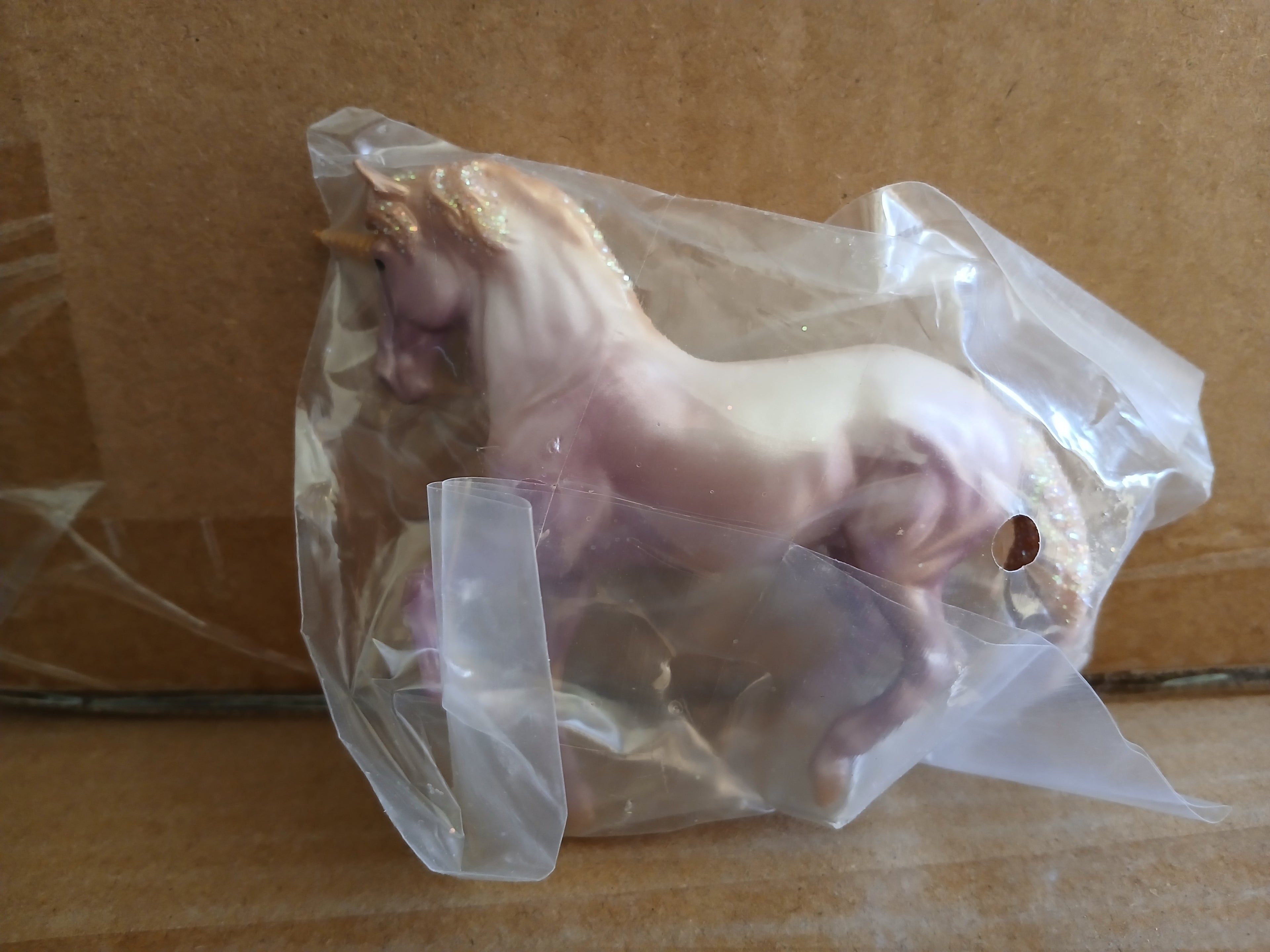 Breyer horse  stablemate retired Club Alborozo